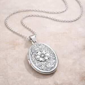 925 Silver Necklace w/ Oval Floral Lockey Vintage Inspired Valentine's Gift NEW